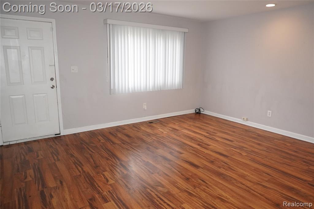 19552 Garfield, Redford, MI 48240 — Photo 4