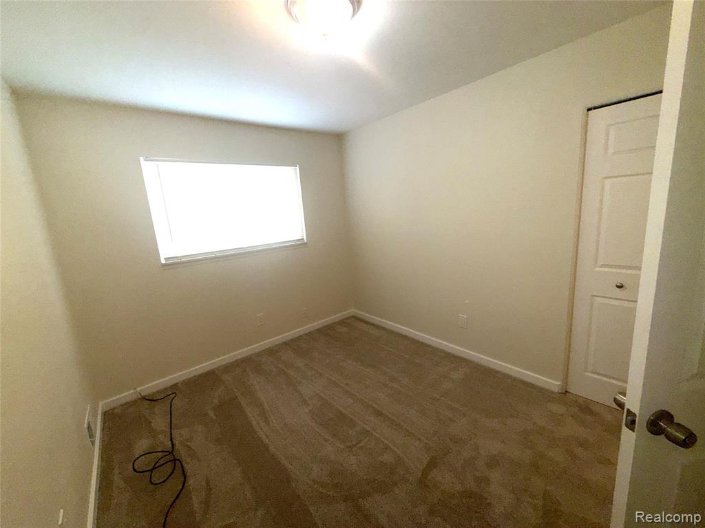 7643 Rivard Avenue, Warren, MI 48091 — Photo 17