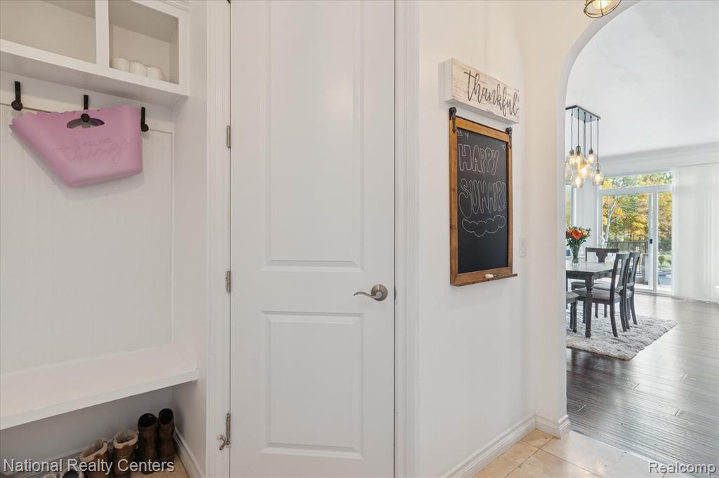 9888 Meadow View Court, Northville, MI 48167 — Photo 31