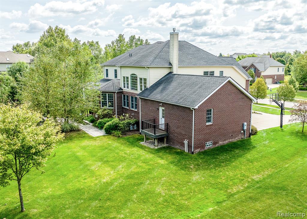 17905 BRIAR RIDGE Lane, Northville, MI 48168 — Photo 49