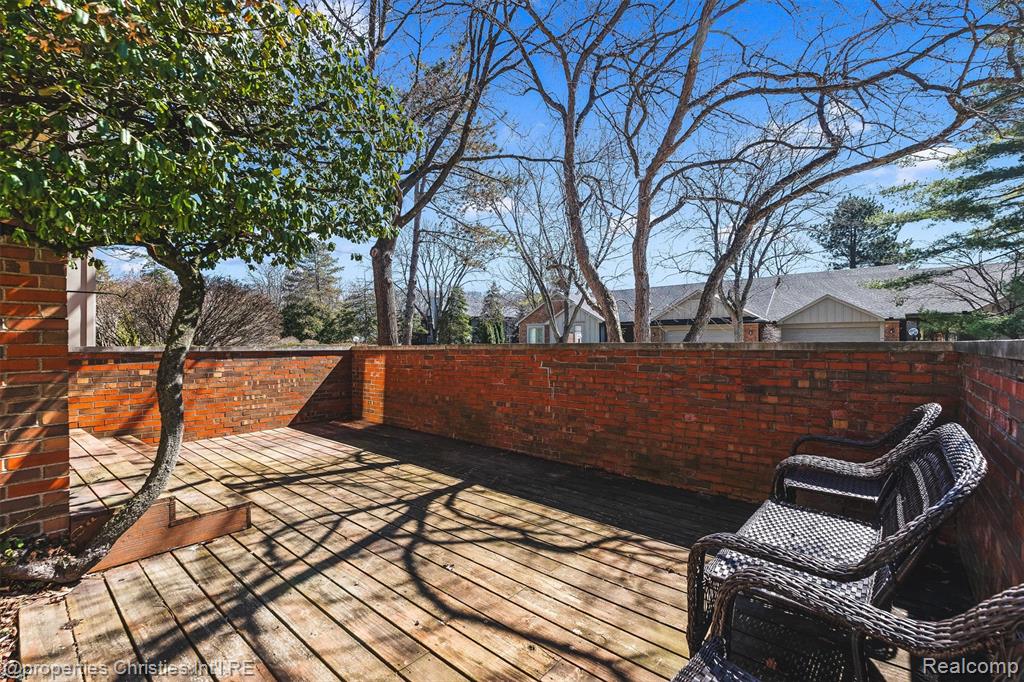 1060 Stratford Place, Bloomfield Hills, MI 48304 — Photo 24