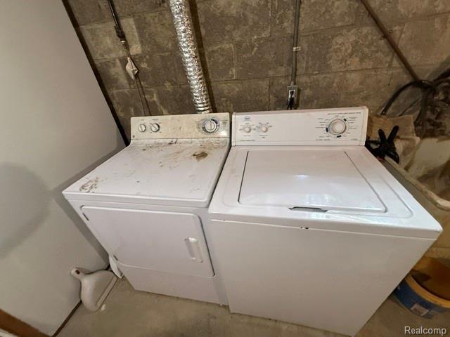 8309 Potomac, Center Line, MI 48015 — Photo 16