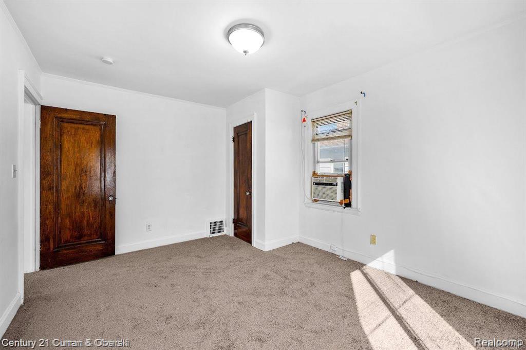 4255 LAPHAM Street, Dearborn, MI 48126 — Photo 18