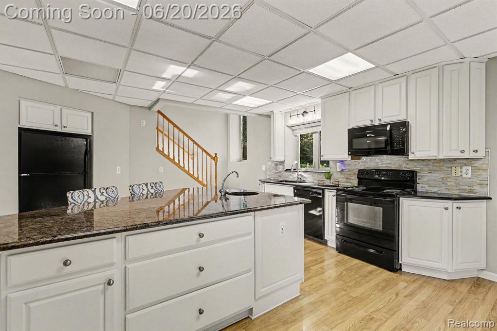 836 Townsend Drive, South Lyon, MI 48178 — Photo 43