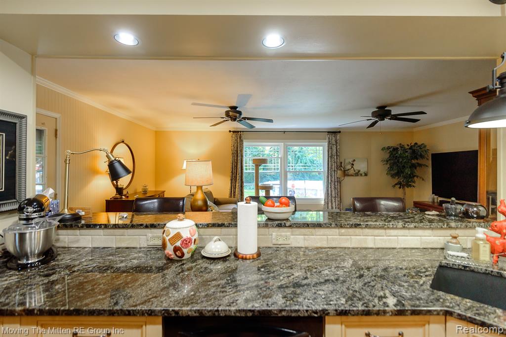 39925 Willis Road, Belleville, MI 48111 — Photo 12