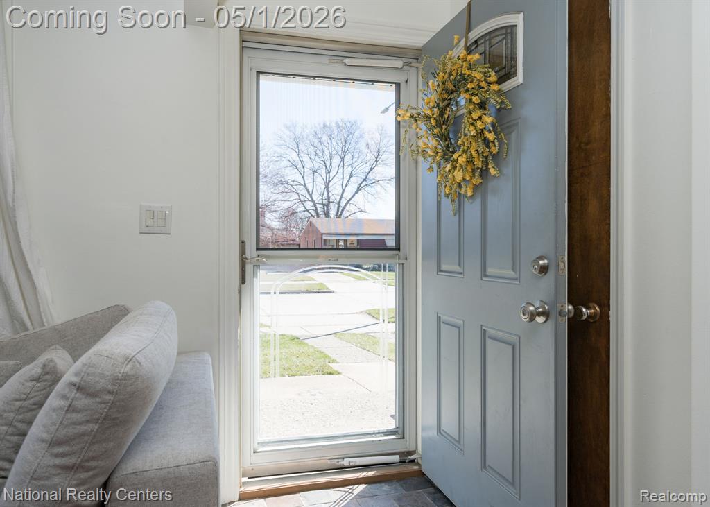 8341 Shari Drive, Westland, MI — Photo 4