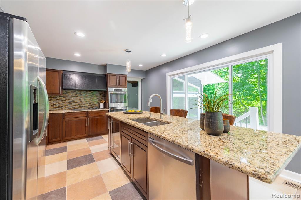 5815 Bloomfield Glens Road, West Bloomfield, MI — Photo 19