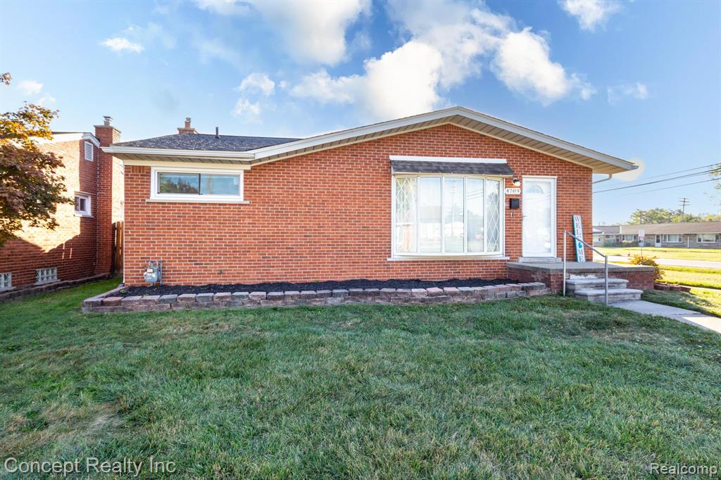 4709 23rd Street, Wyandotte, MI 48192 — Photo 2