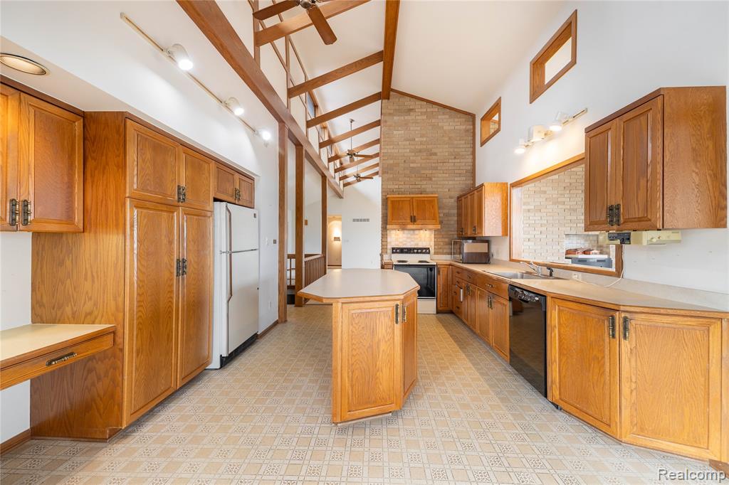 27981 Elba Road, Grosse Ile, MI 48138 — Photo 22