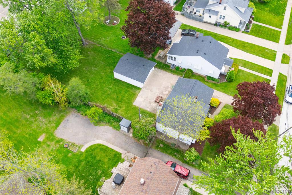 569 Hendrickson Boulevard, Clawson, MI — Photo 29