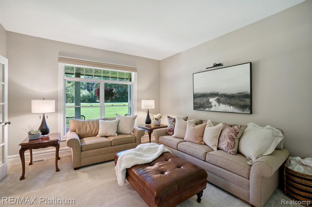 4657 Lakeshire Drive, Howell, MI 48843 — Photo 7