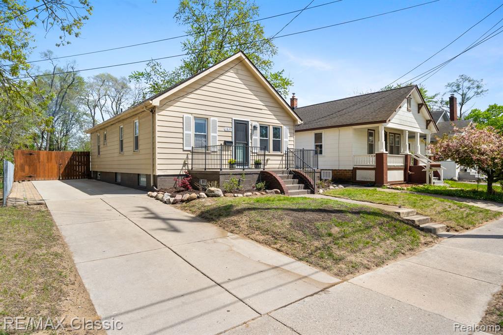 4835 WOODWARD Street, Wayne, MI 48184 — Photo 2