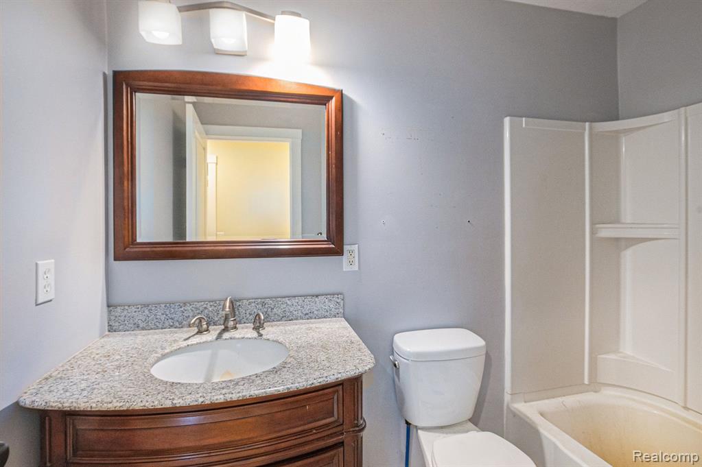 1296 LAKEVIEW Drive, Tipton, MI 49287 — Photo 20