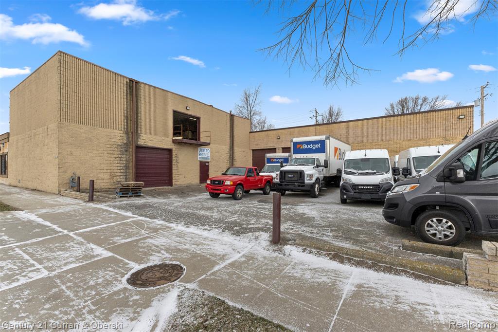 24134 W Warren Street, Dearborn Heights, MI 48127 — Photo 19