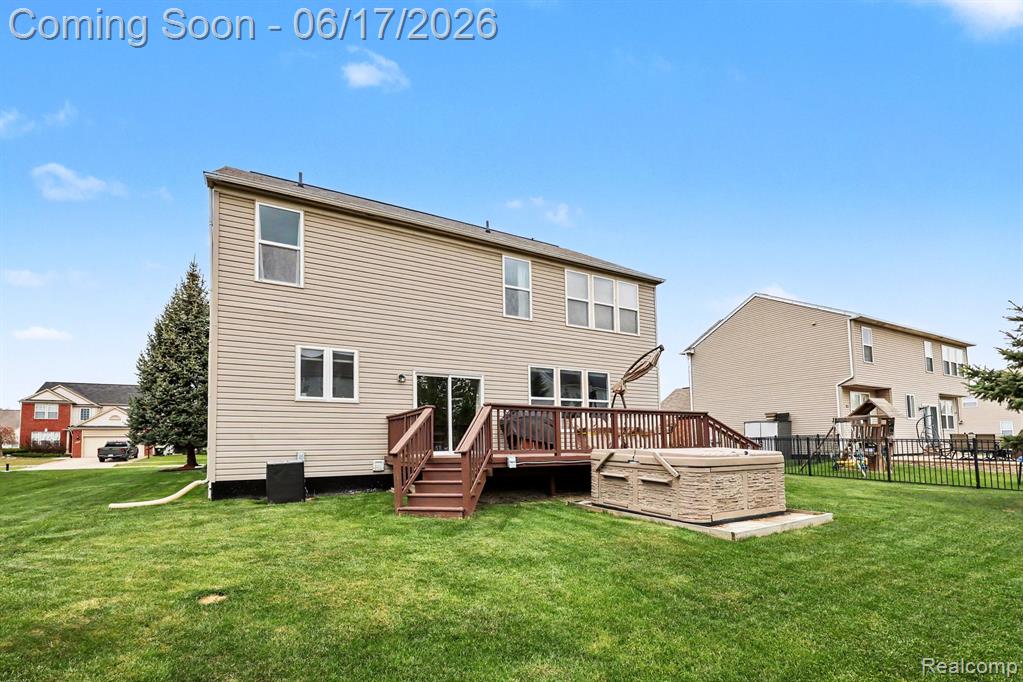 19120 Pembridge Street, Macomb, MI 48042 — Photo 33