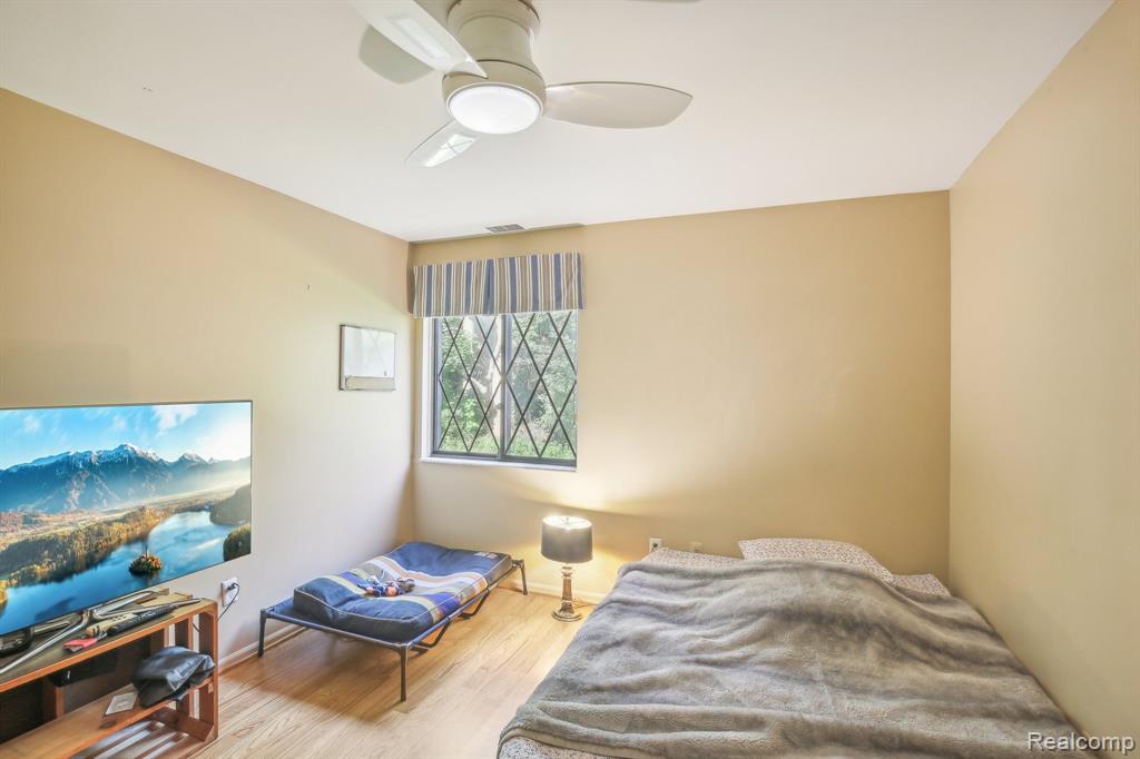 42160 WOODWARD Avenue, 19, Bloomfield Hills, MI 48304 — Photo 23