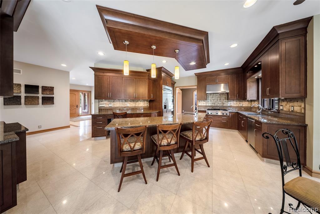 9281 Island Drive, Grosse Ile, MI 48138 — Photo 19
