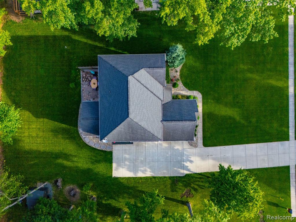 9001 Van Dusen Court, South Lyon, MI 48178 — Photo 47