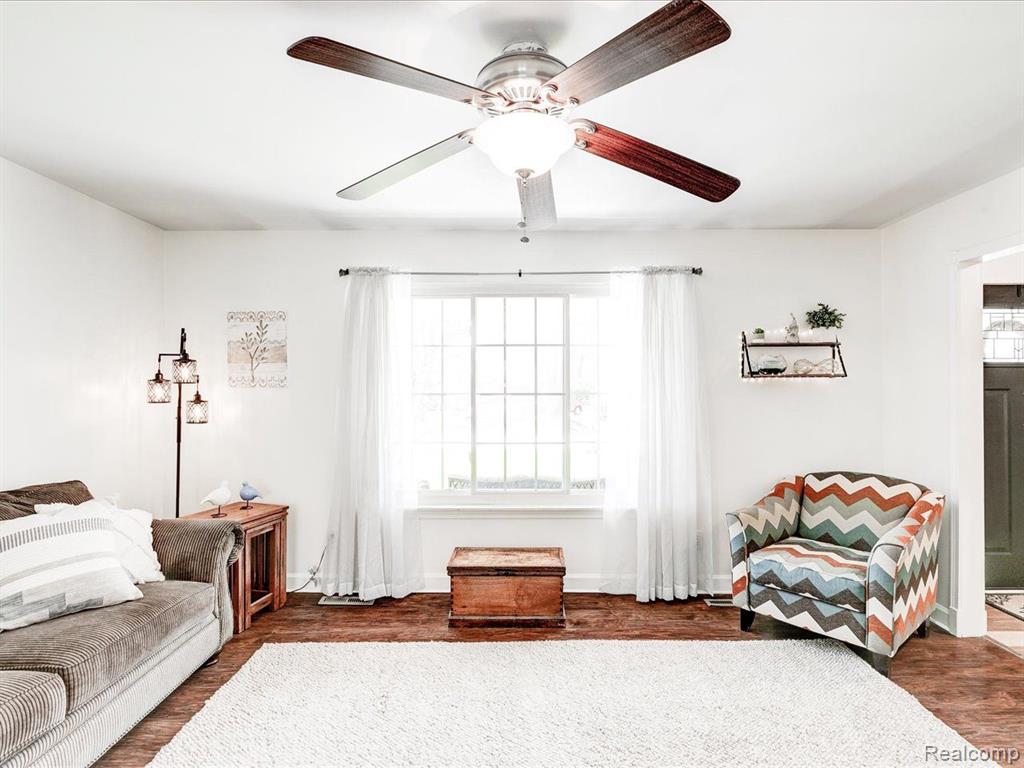 4188 OLD FORGE Drive, Fort Gratiot, MI 48059 — Photo 10