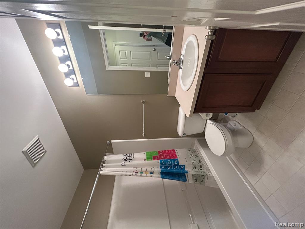 39798 ROCKCREST Circle, Northville, MI — Photo 19
