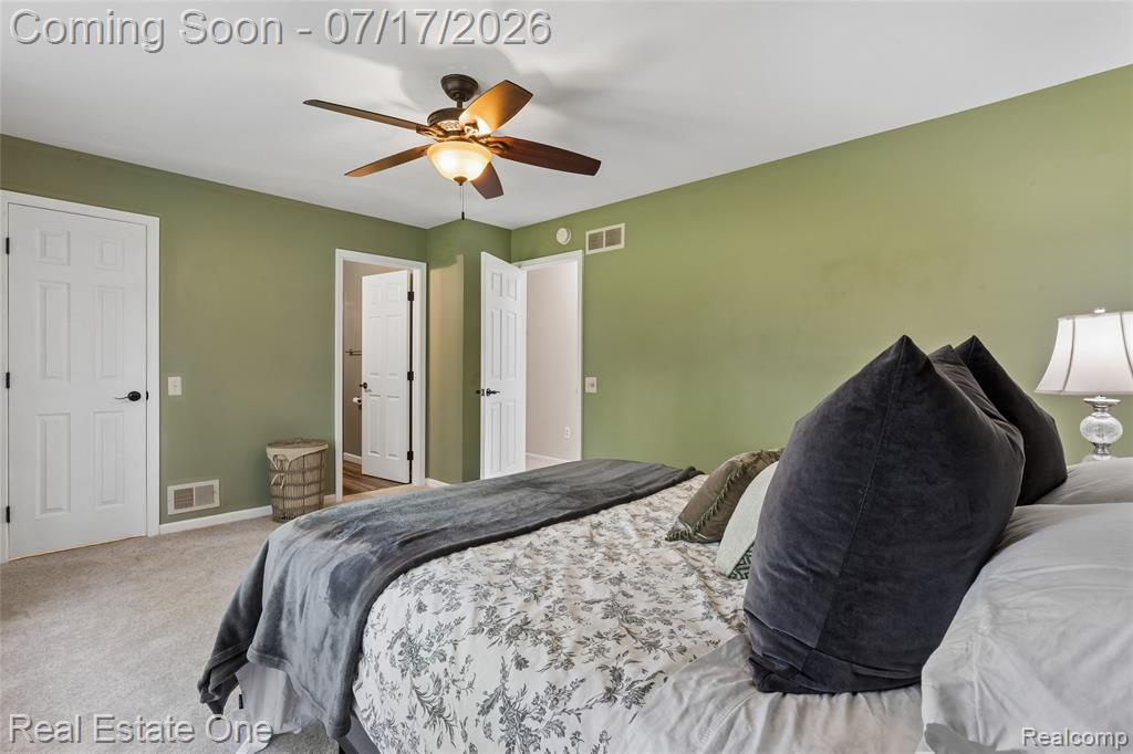 763 Whitney Drive, Rochester Hills, MI 48307 — Photo 17