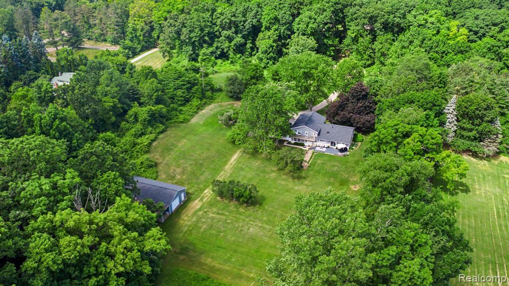 9100 Pine Knob Road, Clarkston, MI 48348 — Photo 45