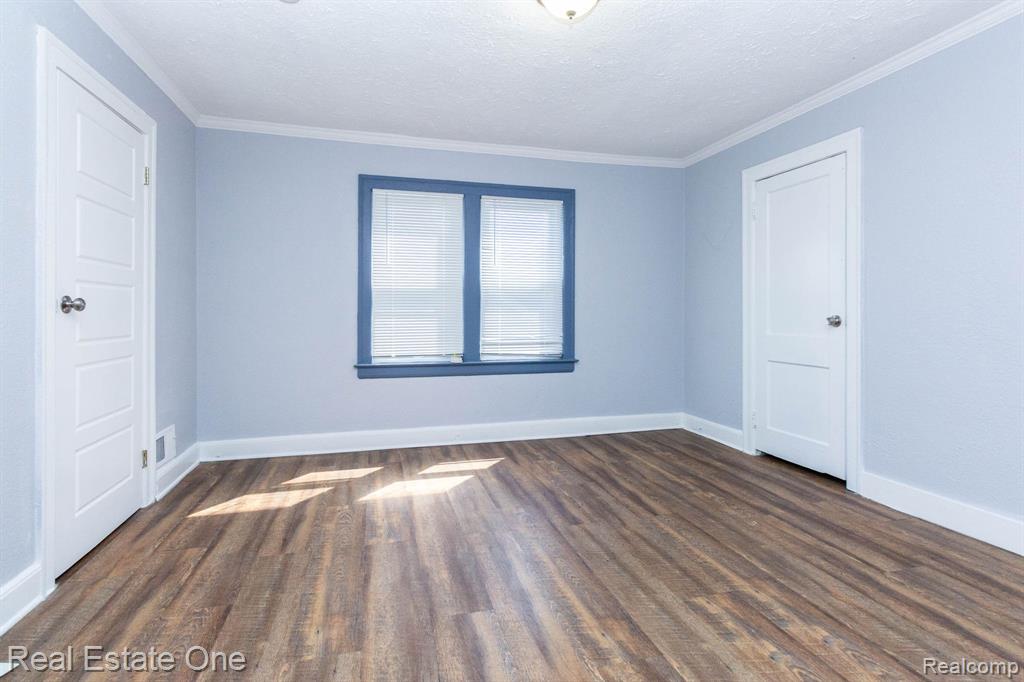 12568 Wilshire Drive, Detroit, MI 48213 — Photo 22