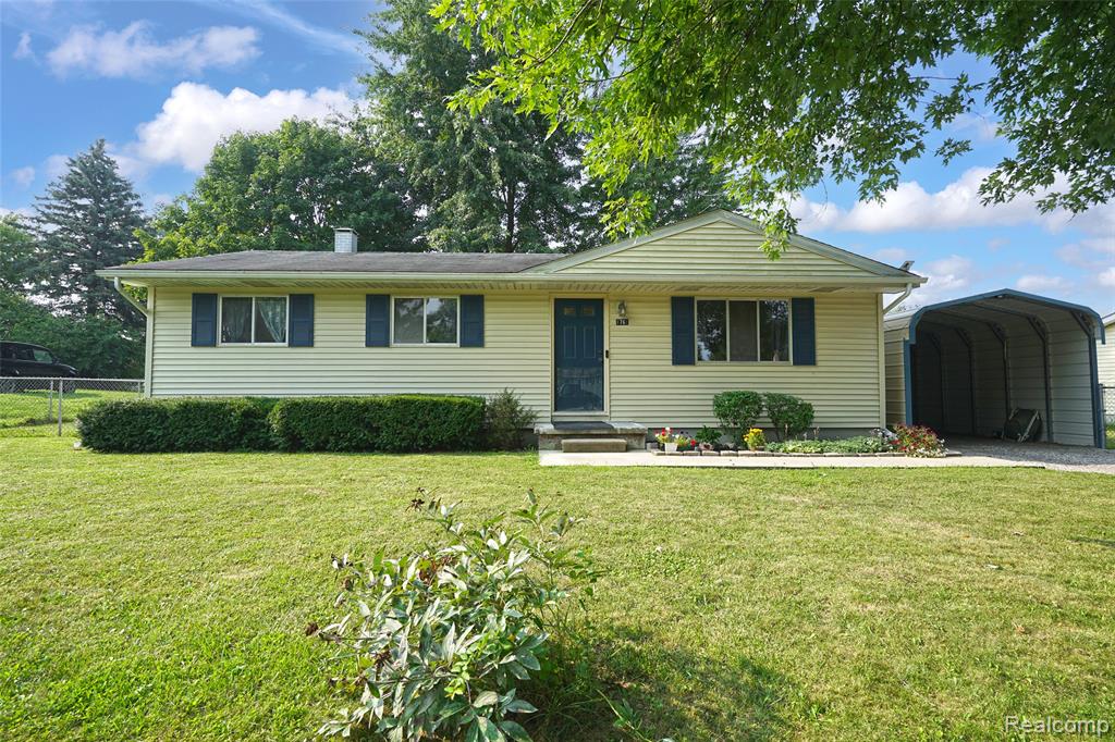 1761 Carriage Lane, Lapeer, MI 48446 — front exterior