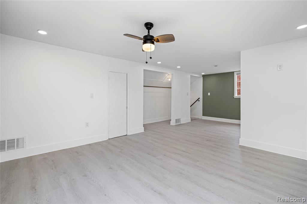 16871 Asbury Park, Detroit, MI 48235 — Photo 39