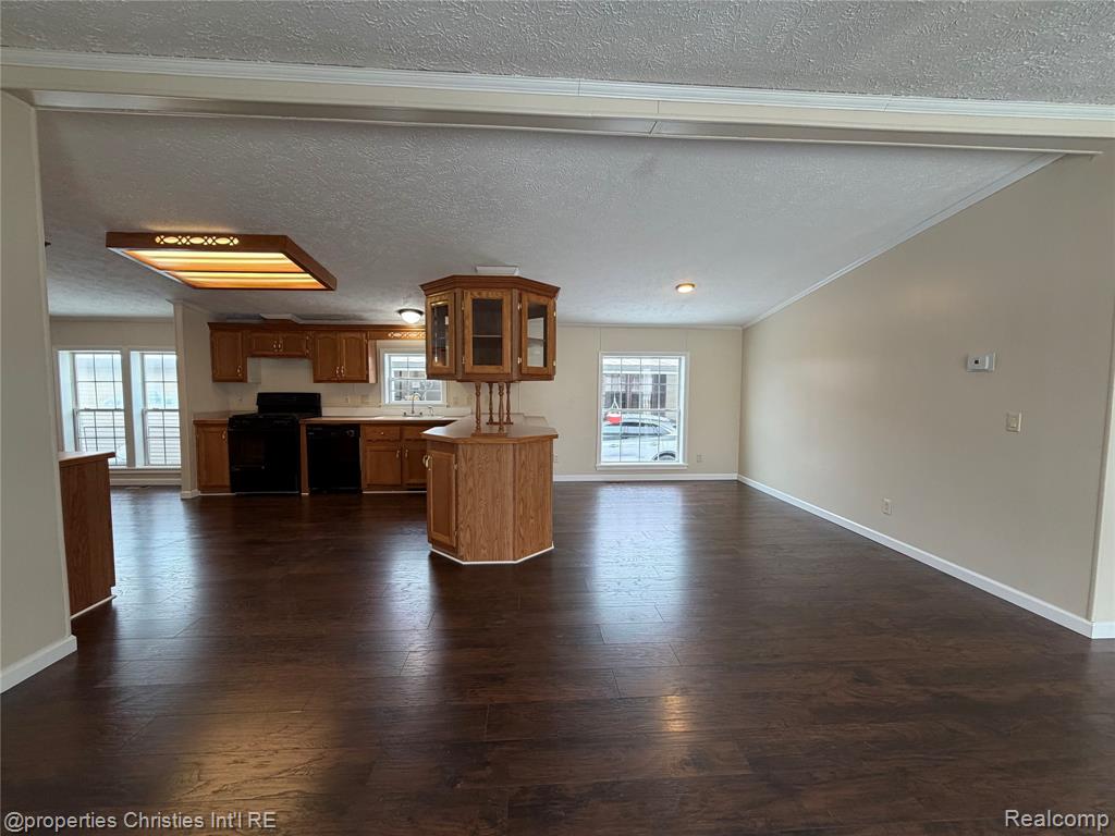 45869 Bonaventure Drive, Macomb, MI 48044 — Photo 8