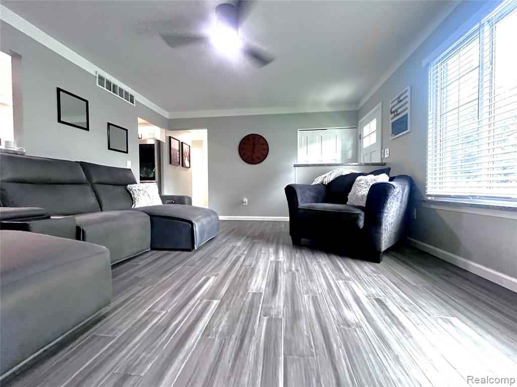 9650 Hamilton Street, Van Buren, MI 48111 — Photo 38