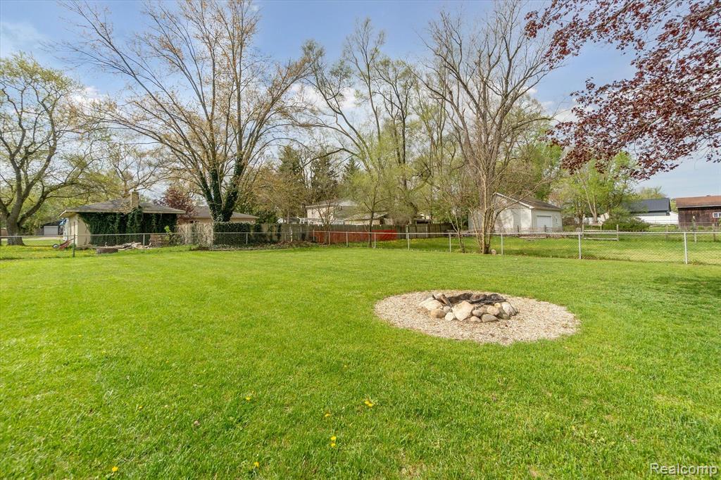164 BALL Street, Ortonville, MI 48462 — Photo 31