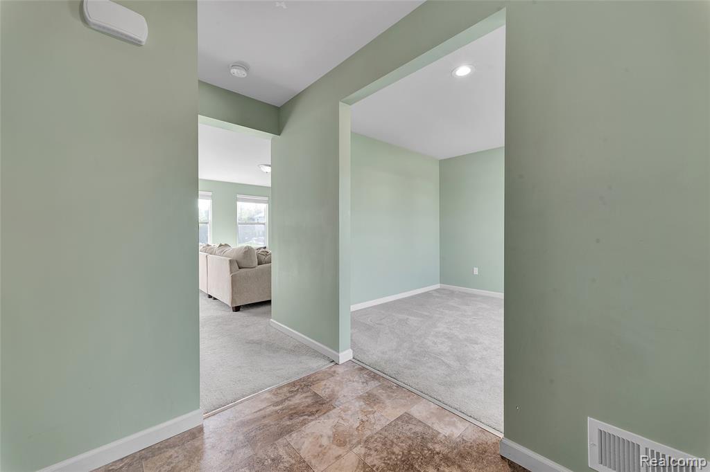 6027 Ravine Court, Ypsilanti, MI 48197 — Photo 8