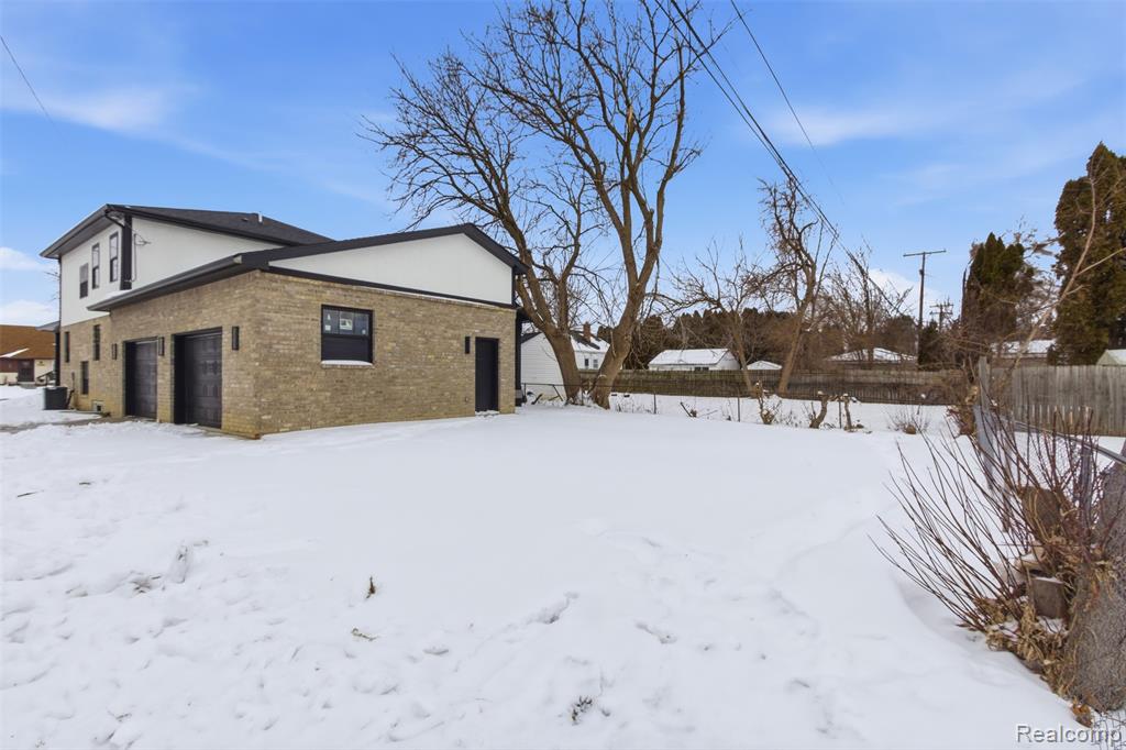 23708 Lexington Avenue, Eastpointe, MI 48021 — Photo 33