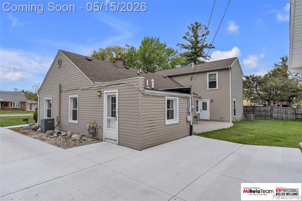 16245 Helen Street, Southgate, MI 48195 — Photo 33
