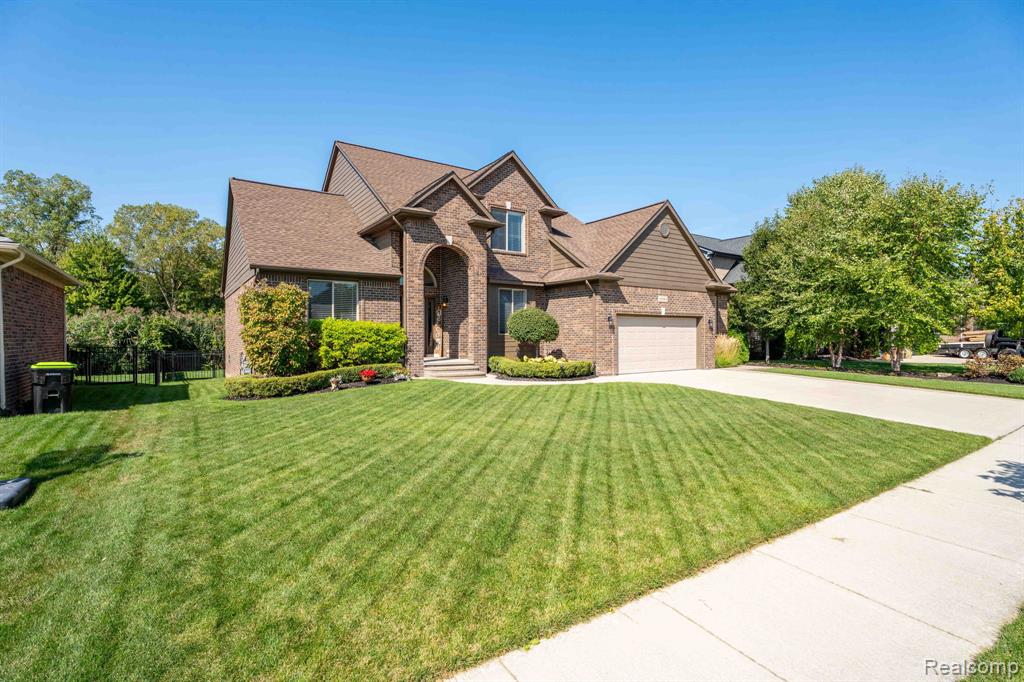 50093 Oakbrooke Drive, New Baltimore, MI 48047 — Photo 4