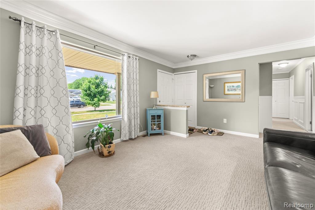 41594 Harvard Drive, Sterling Heights, MI 48313 — Photo 8