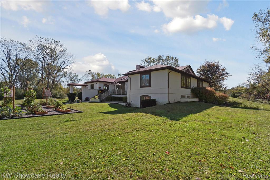 9109 N Territorial Road, Plymouth, MI 48170 — Photo 52