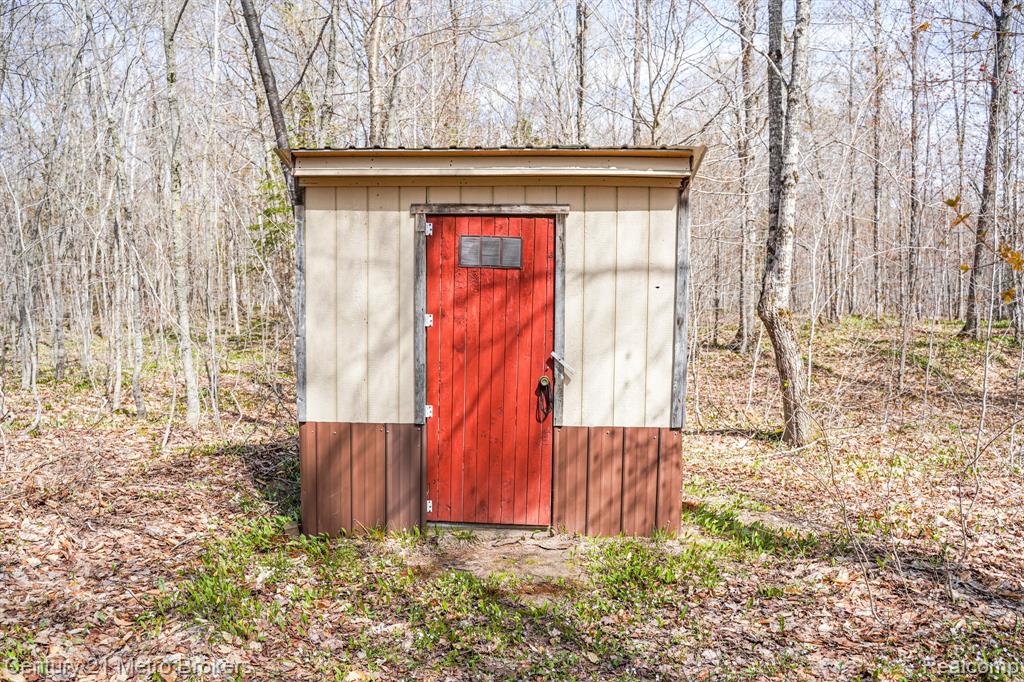 21821 Krenkel, Newberry, MI 49868 — Photo 15