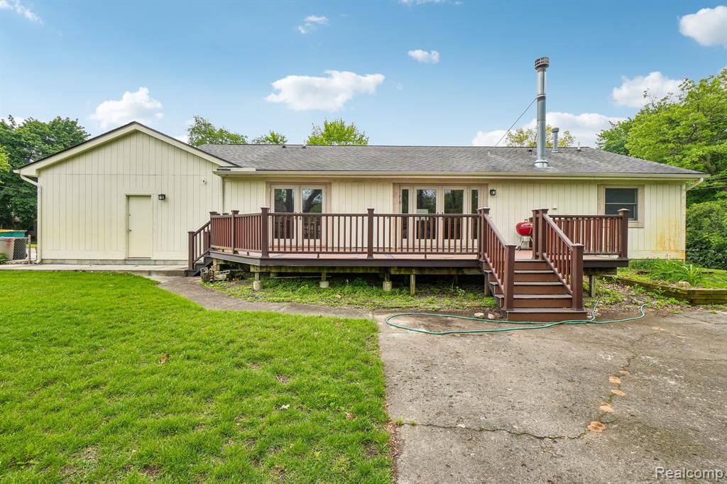 1397 Flamingo Street, Wixom, MI 48393 — Photo 38