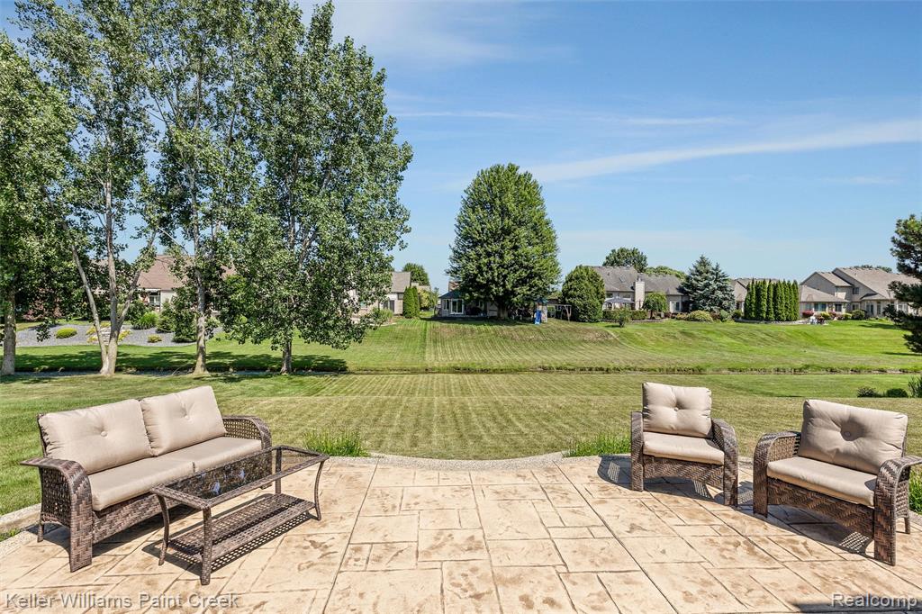 49240 Shenandoah Drive, Macomb, MI 48044 — Photo 29