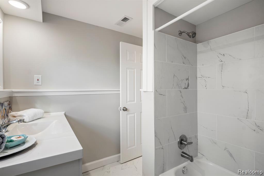 4513 Larme Avenue, Allen Park, MI 48101 — Photo 21