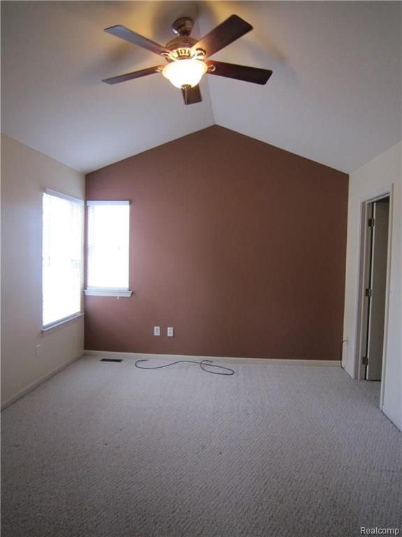 1069 CALPERNIA, Wixom, MI 48393 — Photo 11