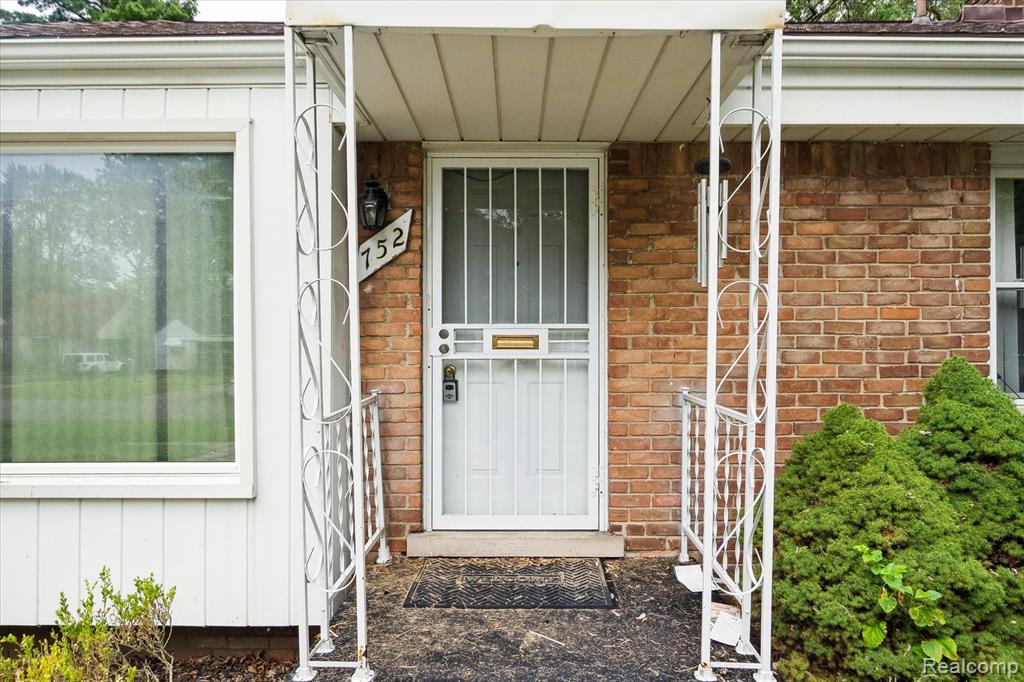 752 John Daly Street, Inkster, MI 48141 — Photo 5