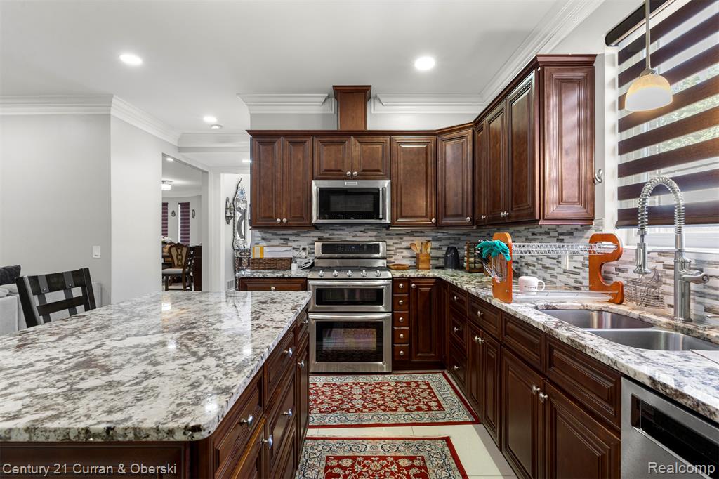 6804 Centralia Street, Dearborn Heights, MI 48127 — Photo 19