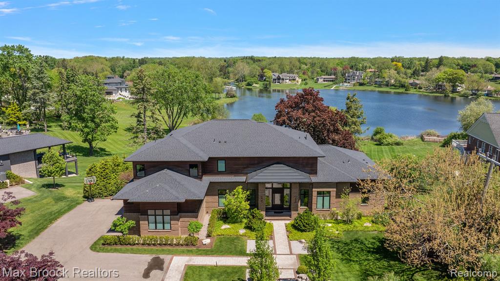 6925 Meadowlake Road, Bloomfield Hills, MI 48301 — Photo 39