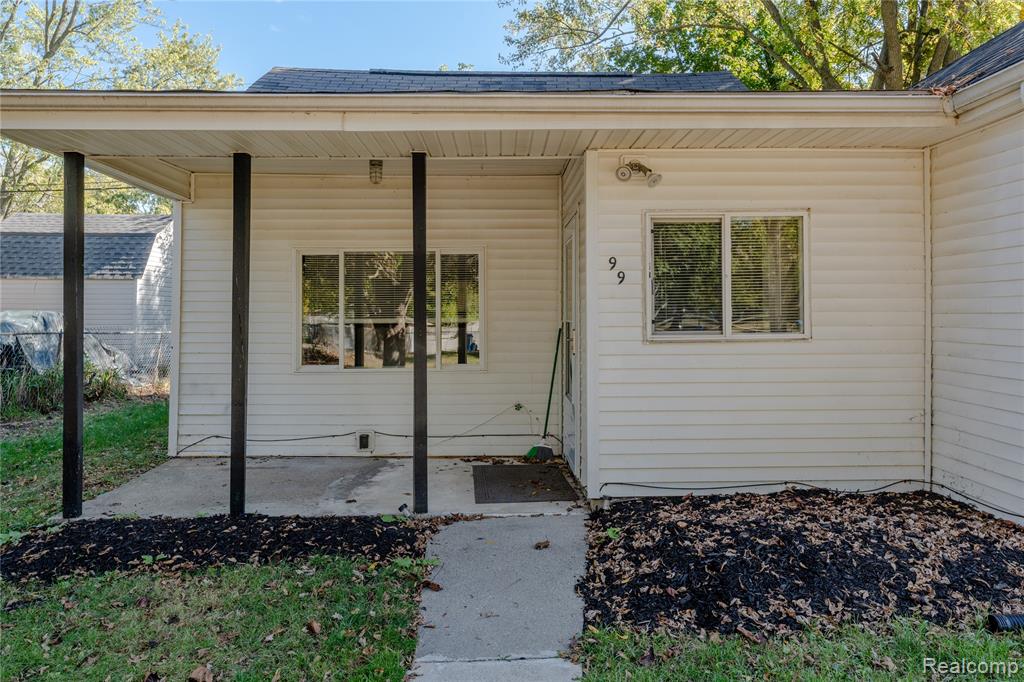 99 Calvert Avenue, Waterford, MI 48328 — Photo 3