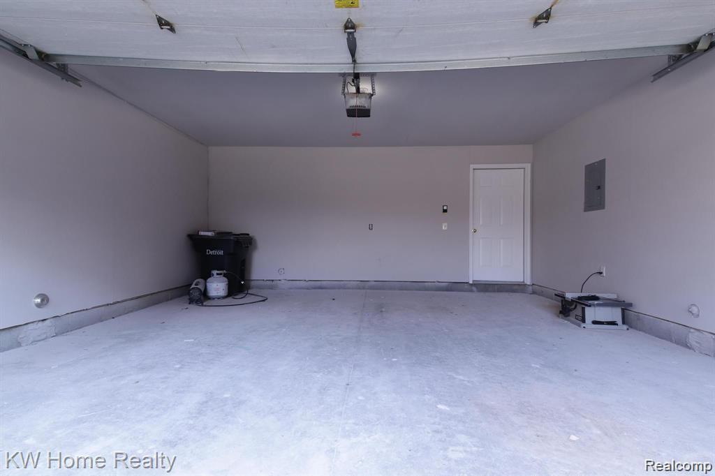 7637 Woodward Avenue, Detroit, MI 48202 — Photo 15