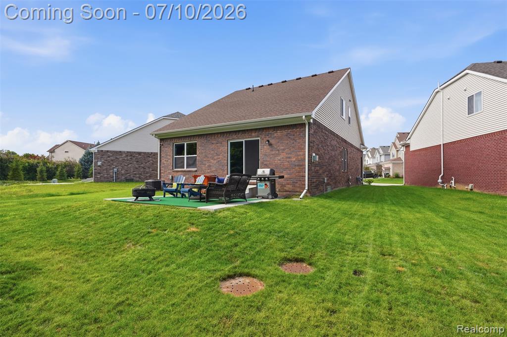 11789 Hines Place Drive, Livonia, MI 48150 — Photo 35