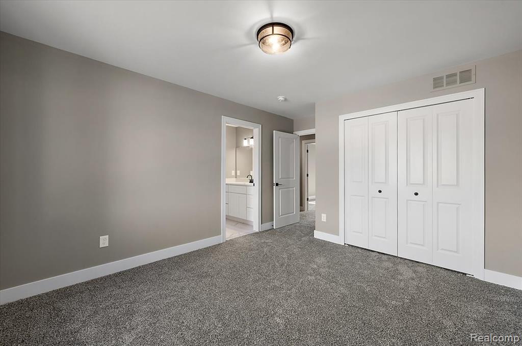 50759 TIMBERSTONE Drive, Macomb, MI 48042 — Photo 65